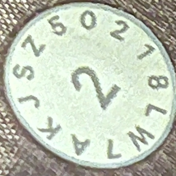 Lululemon Tracker Short SIZE 2 with a 4" inseam
Violetta - Picture 12 of 12